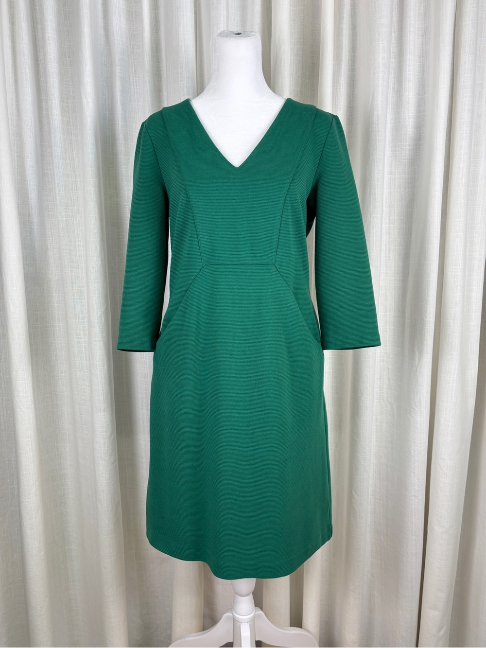 Boden Brontë Ottoman Emerald Green V-Neck Stretch Knit Dress with Pockets